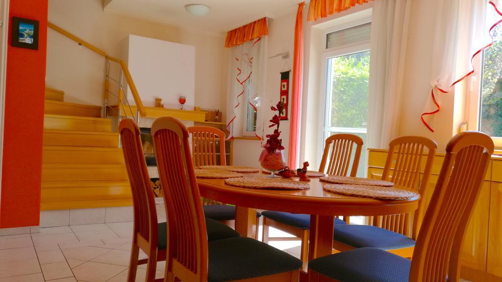 Aurora Premium Home Дьор Екстериор снимка